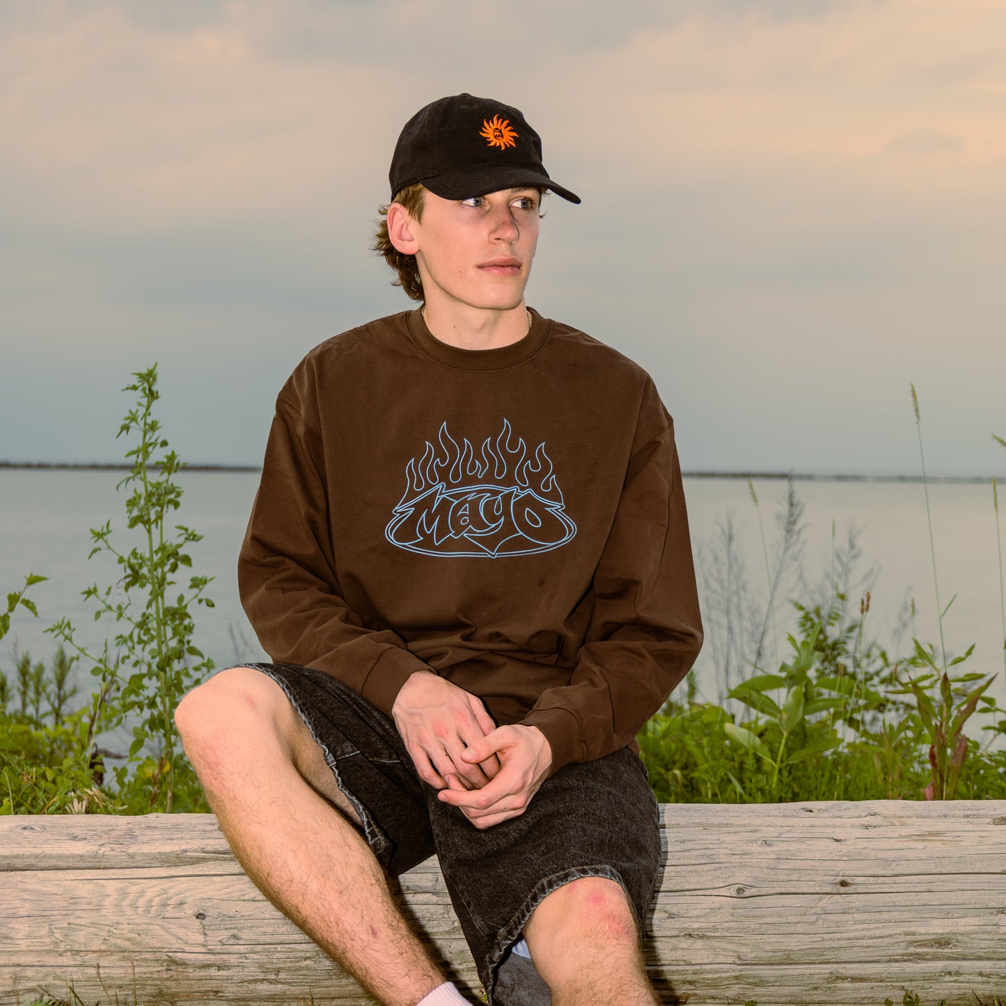 embroidered sun hat - black
