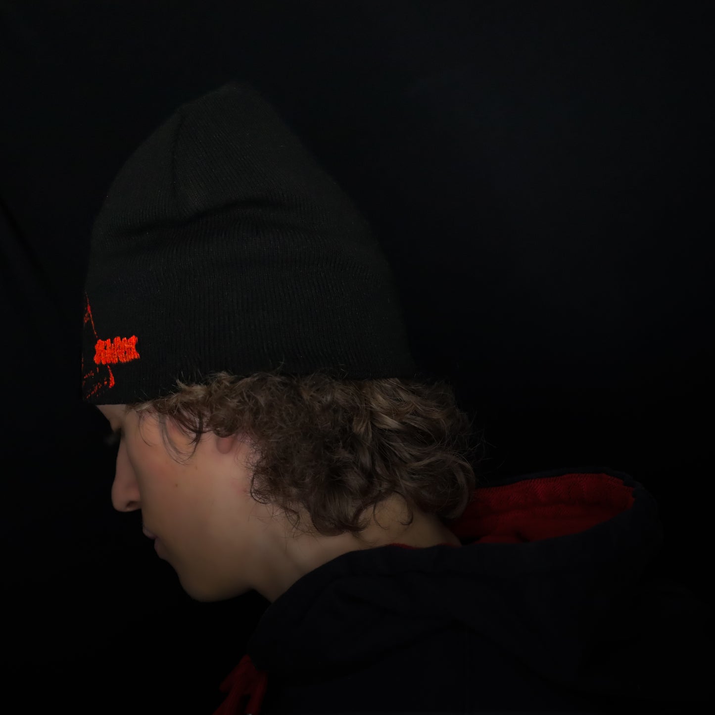 cash grab beanie (red/black)